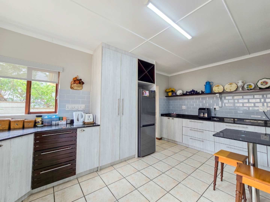 3 Bedroom Property for Sale in Stilbaai Wes Western Cape